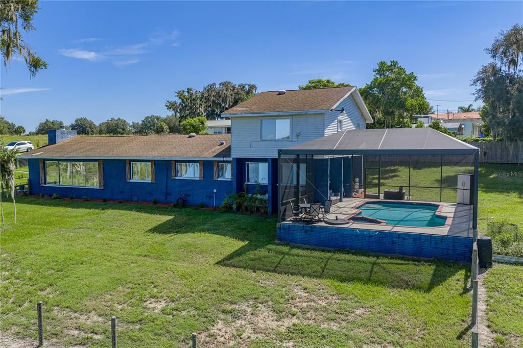 For Sale: $499,900 (4 beds, 2 baths, 2706 Square Feet)