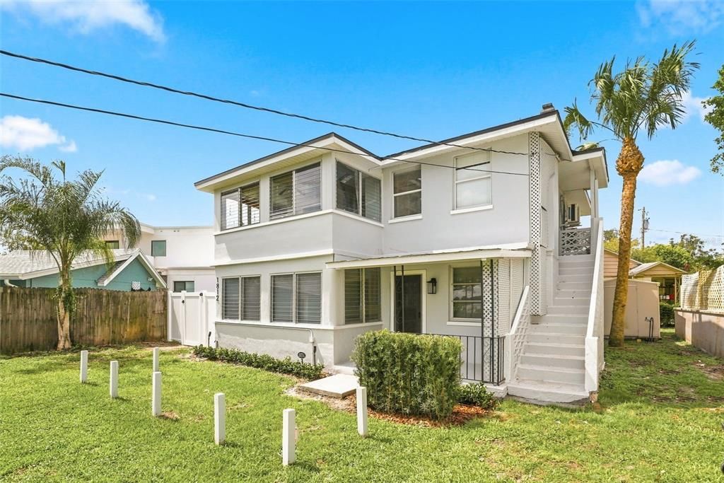 For Rent: $1,750 (2 beds, 1 baths, 1048 Square Feet)