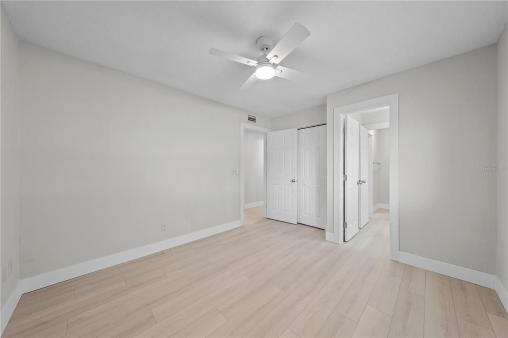 En Venta: $335,000 (4 camas, 1 baños, 1180 Pies cuadrados)