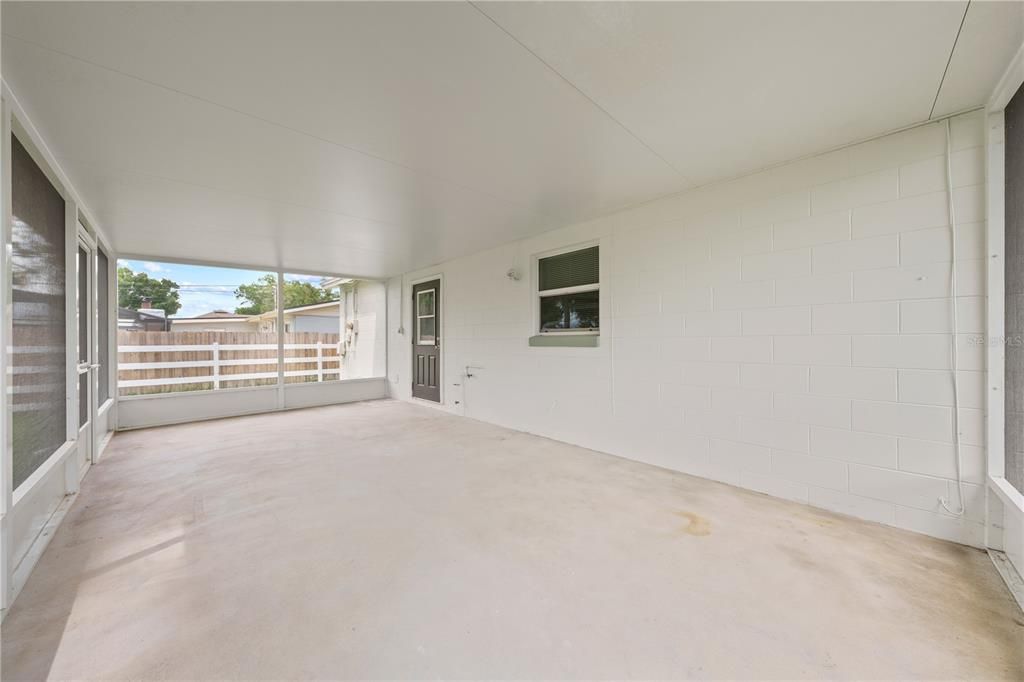 En Venta: $335,000 (4 camas, 1 baños, 1180 Pies cuadrados)