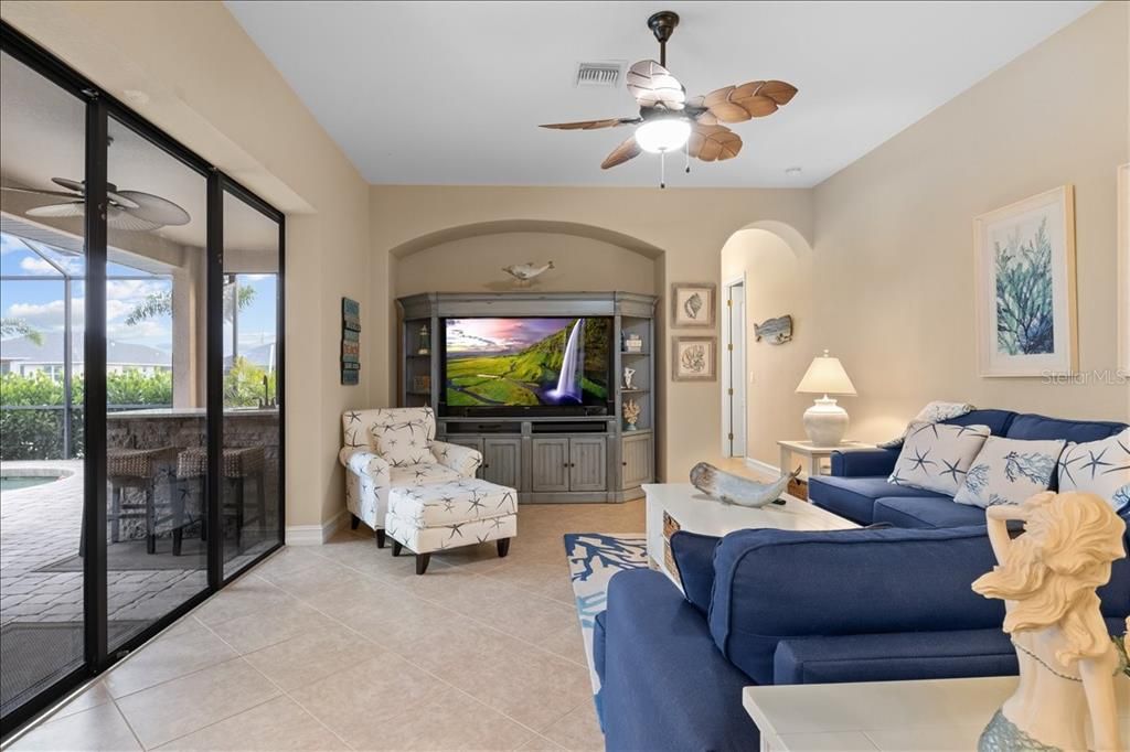 For Sale: $789,000 (4 beds, 3 baths, 2466 Square Feet)