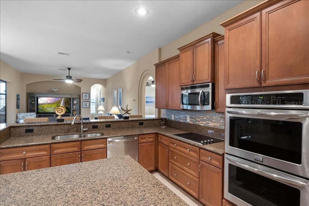 For Sale: $789,000 (4 beds, 3 baths, 2466 Square Feet)