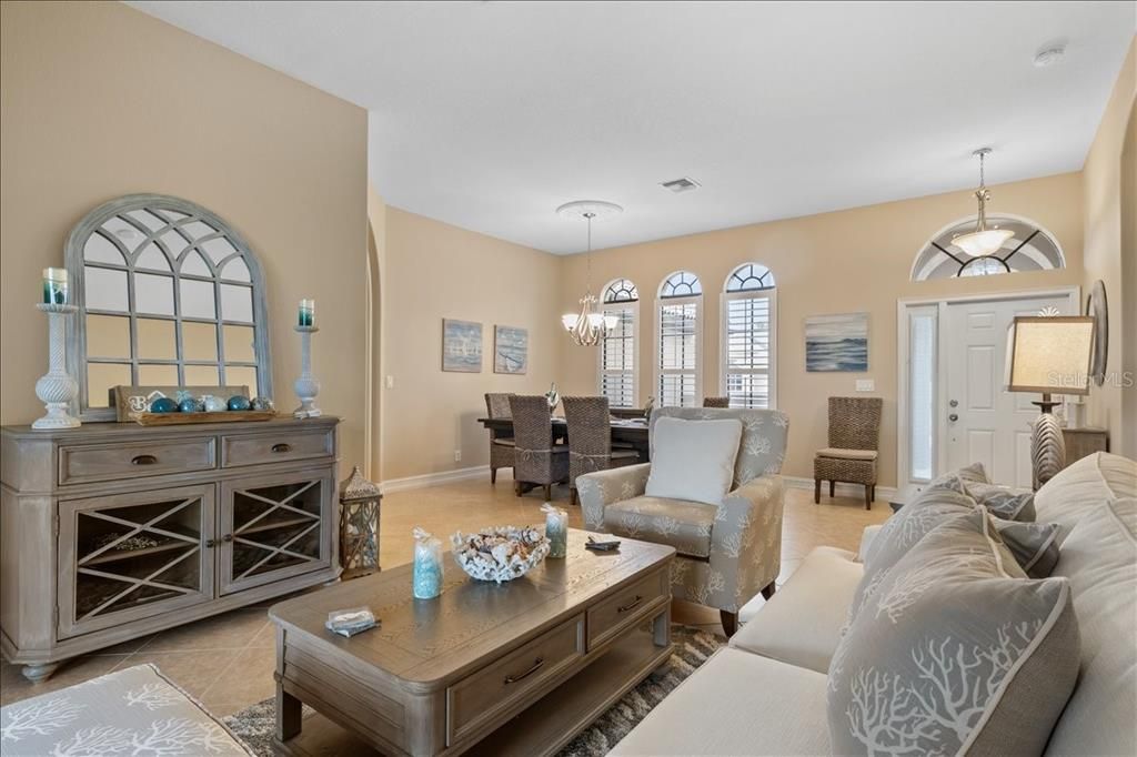 For Sale: $789,000 (4 beds, 3 baths, 2466 Square Feet)