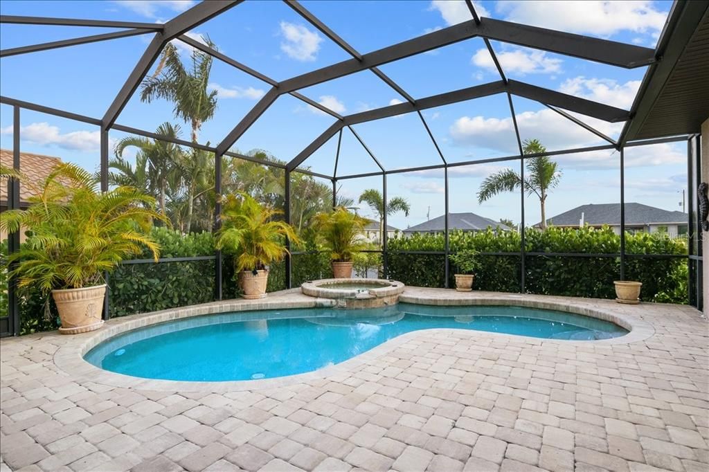 For Sale: $789,000 (4 beds, 3 baths, 2466 Square Feet)