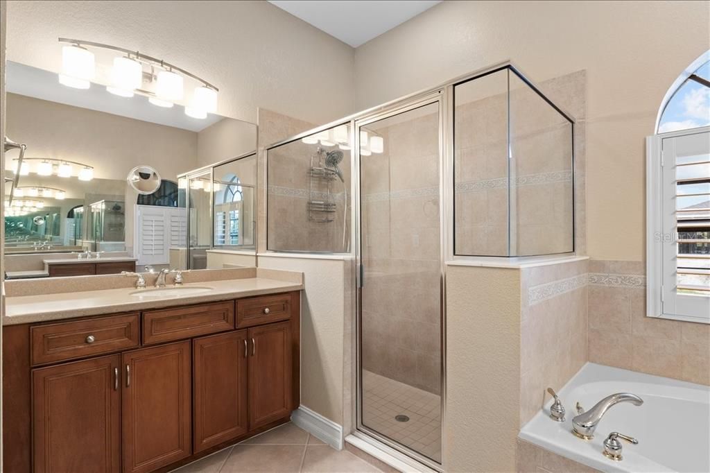 For Sale: $789,000 (4 beds, 3 baths, 2466 Square Feet)