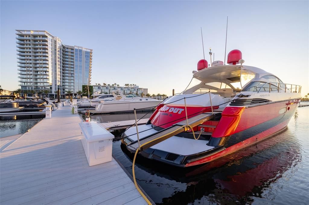 На продажу: $1,999,999 (3 спален, 3 ванн, 2436 Квадратных фут)