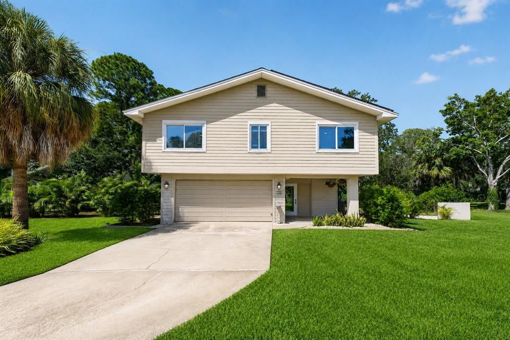 For Rent: $4,395 (4 beds, 3 baths, 2088 Square Feet)