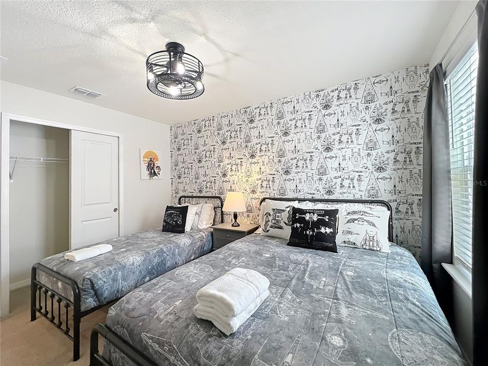 На продажу: $650,000 (7 спален, 5 ванн, 3102 Квадратных фут)