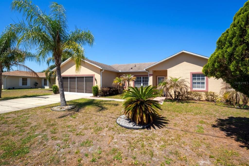 For Sale: $269,000 (3 beds, 2 baths, 1609 Square Feet)