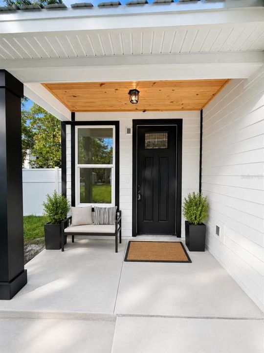 For Sale: $549,900 (3 beds, 2 baths, 1618 Square Feet)