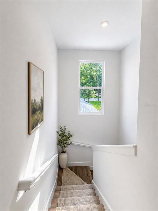 For Sale: $549,900 (3 beds, 2 baths, 1618 Square Feet)