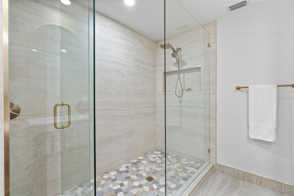 For Sale: $1,499,000 (3 beds, 2 baths, 2114 Square Feet)