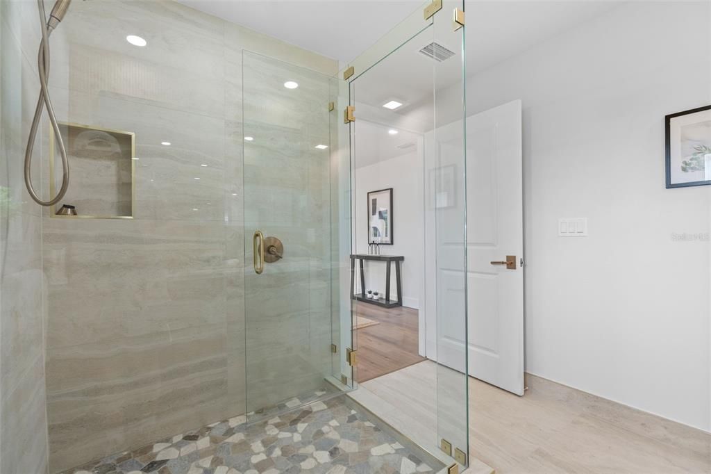 For Sale: $1,499,000 (3 beds, 2 baths, 2114 Square Feet)