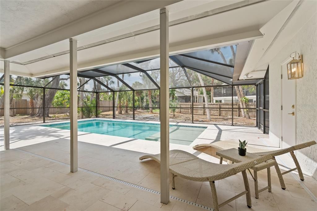 For Sale: $1,499,000 (3 beds, 2 baths, 2114 Square Feet)