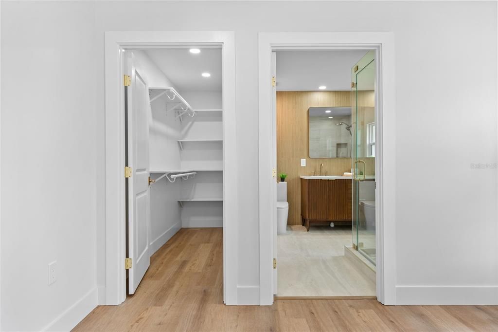 For Sale: $1,499,000 (3 beds, 2 baths, 2114 Square Feet)