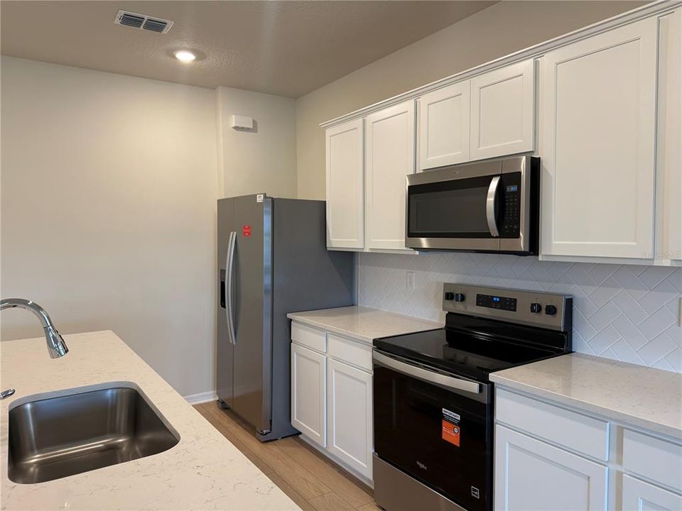 For Rent: $2,900 (4 beds, 2 baths, 1770 Square Feet)