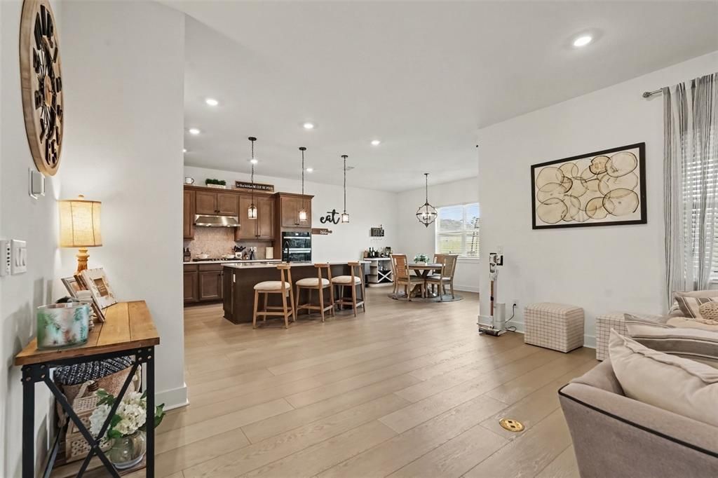 For Rent: $5,100 (5 beds, 4 baths, 3608 Square Feet)