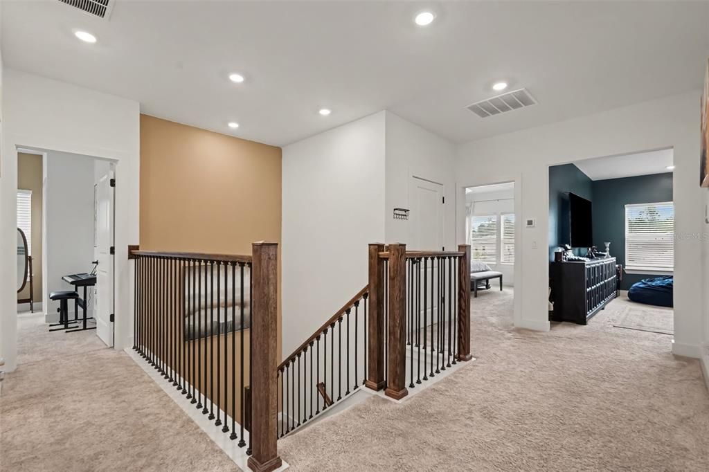 For Rent: $5,100 (5 beds, 4 baths, 3608 Square Feet)