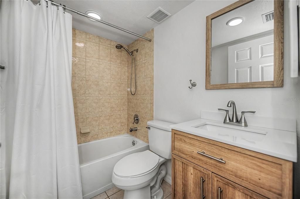 For Sale: $110,000 (2 beds, 2 baths, 688 Square Feet)