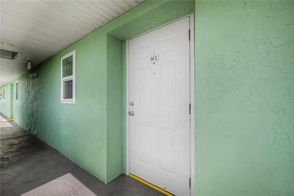 For Sale: $110,000 (2 beds, 2 baths, 688 Square Feet)