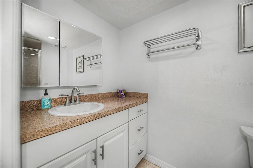 For Sale: $110,000 (2 beds, 2 baths, 688 Square Feet)