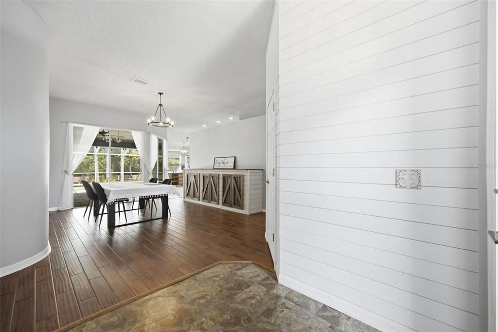 For Sale: $527,000 (4 beds, 2 baths, 2212 Square Feet)