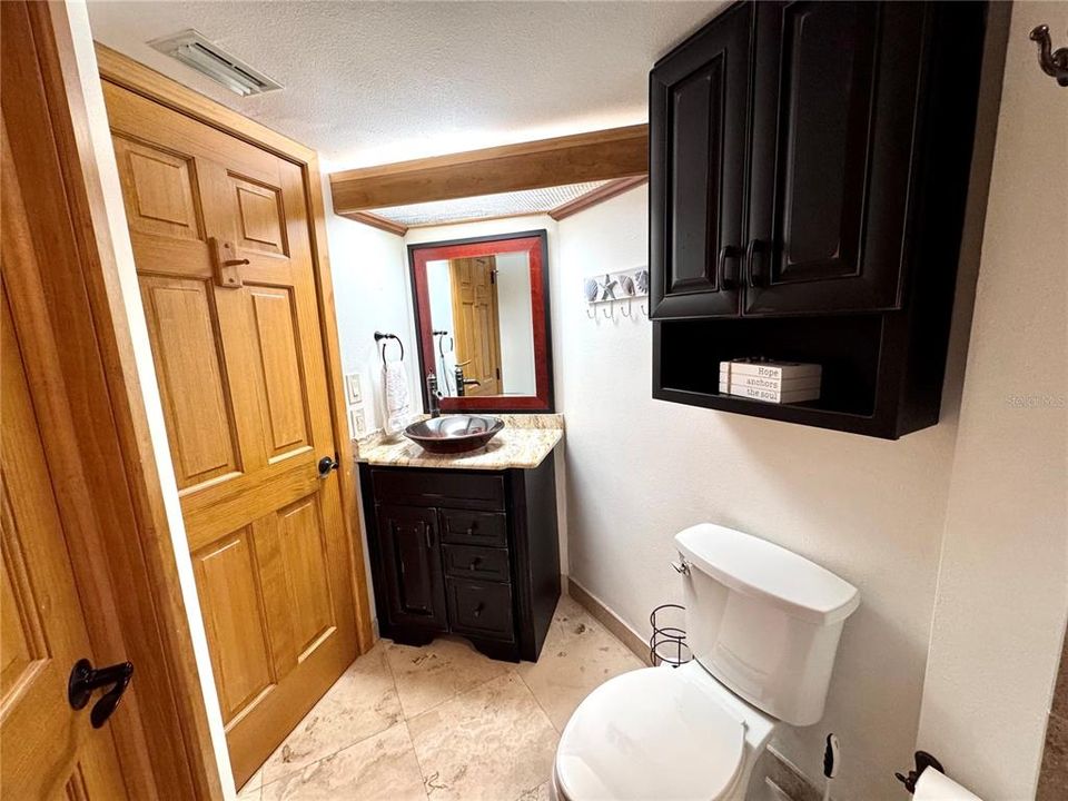 For Sale: $947,500 (2 beds, 2 baths, 1265 Square Feet)