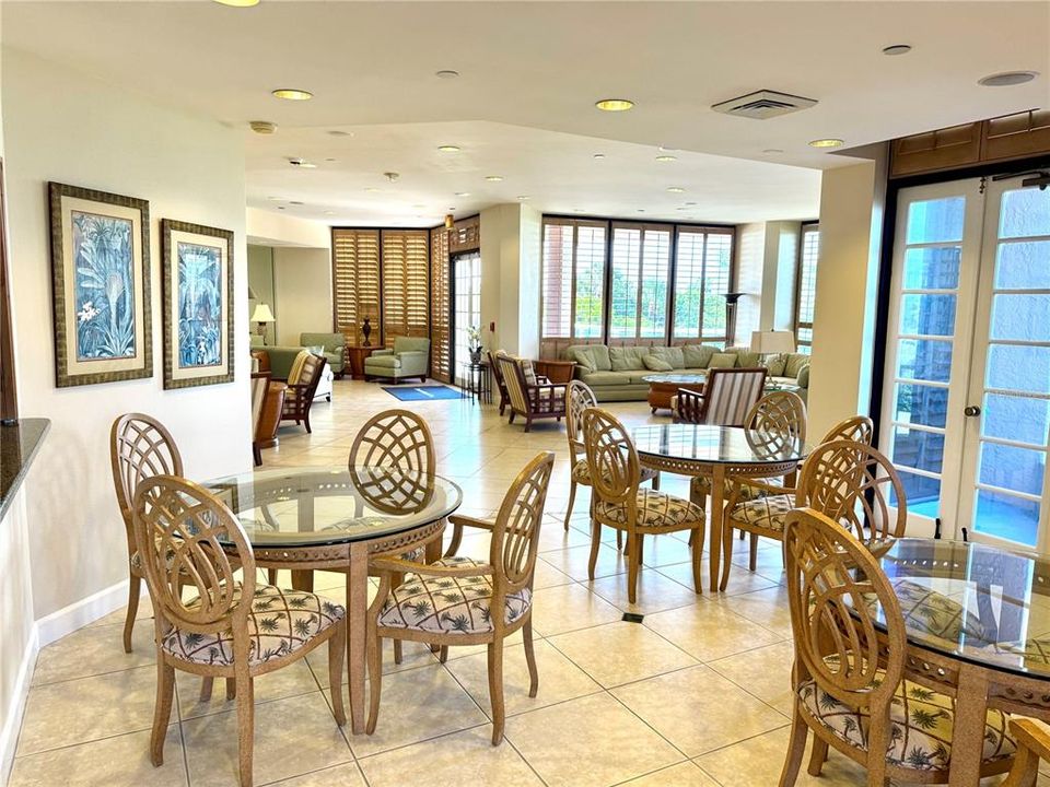 For Sale: $947,500 (2 beds, 2 baths, 1265 Square Feet)