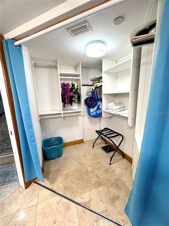 For Sale: $947,500 (2 beds, 2 baths, 1265 Square Feet)
