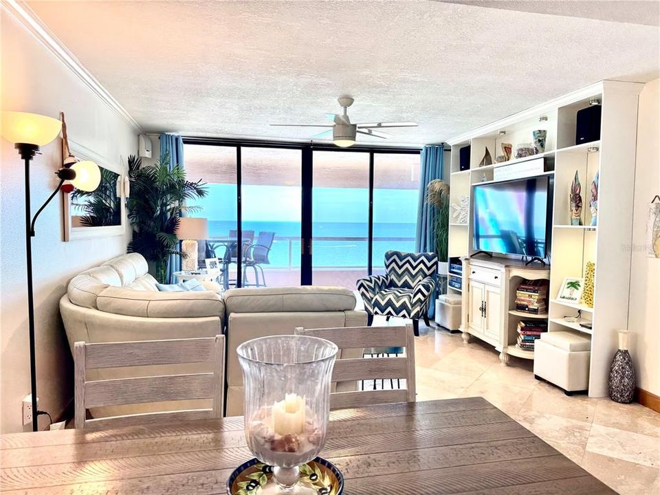 For Sale: $947,500 (2 beds, 2 baths, 1265 Square Feet)
