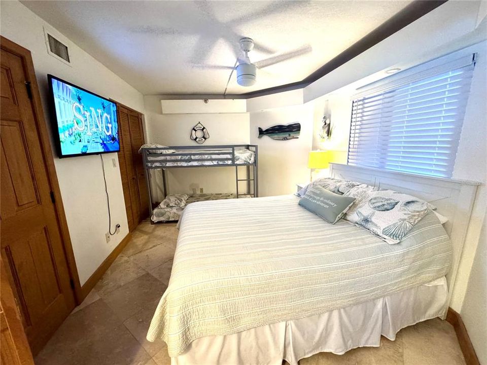 For Sale: $947,500 (2 beds, 2 baths, 1265 Square Feet)