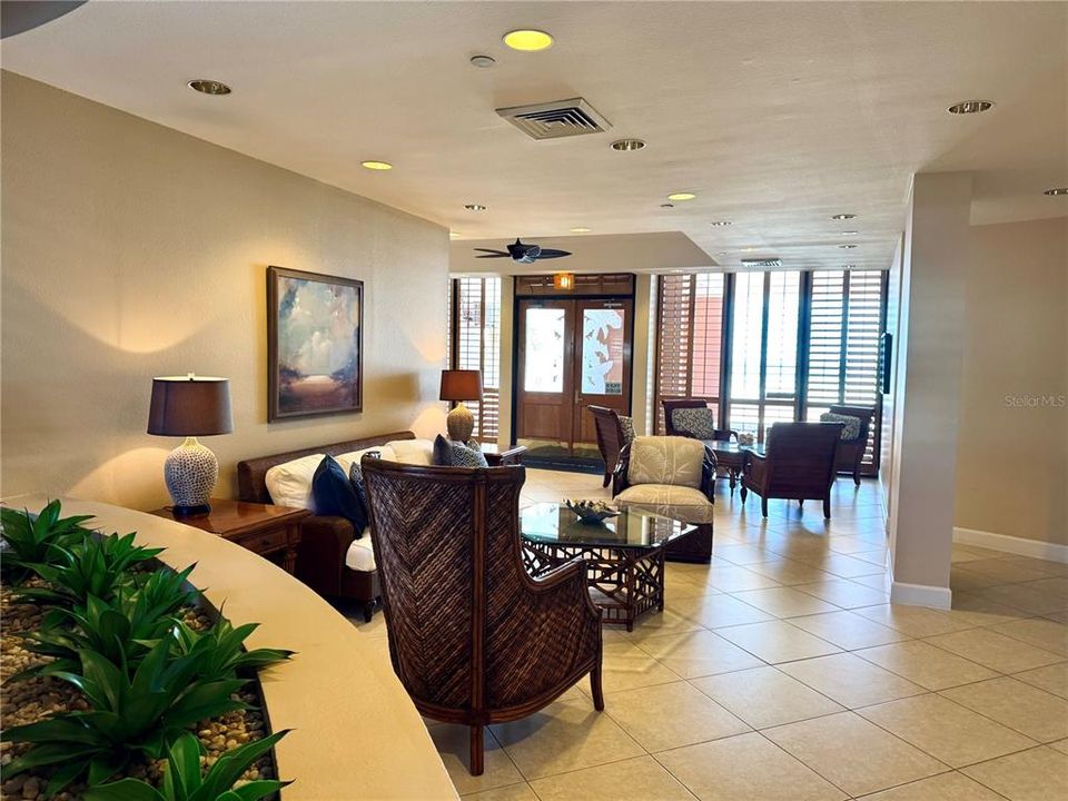 For Sale: $947,500 (2 beds, 2 baths, 1265 Square Feet)