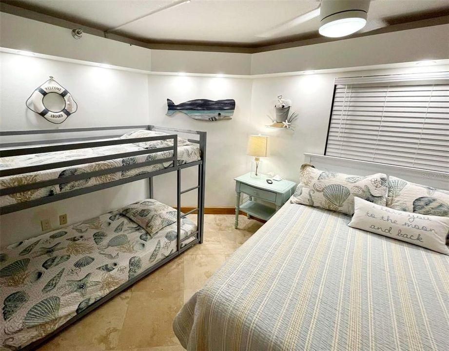 For Sale: $947,500 (2 beds, 2 baths, 1265 Square Feet)