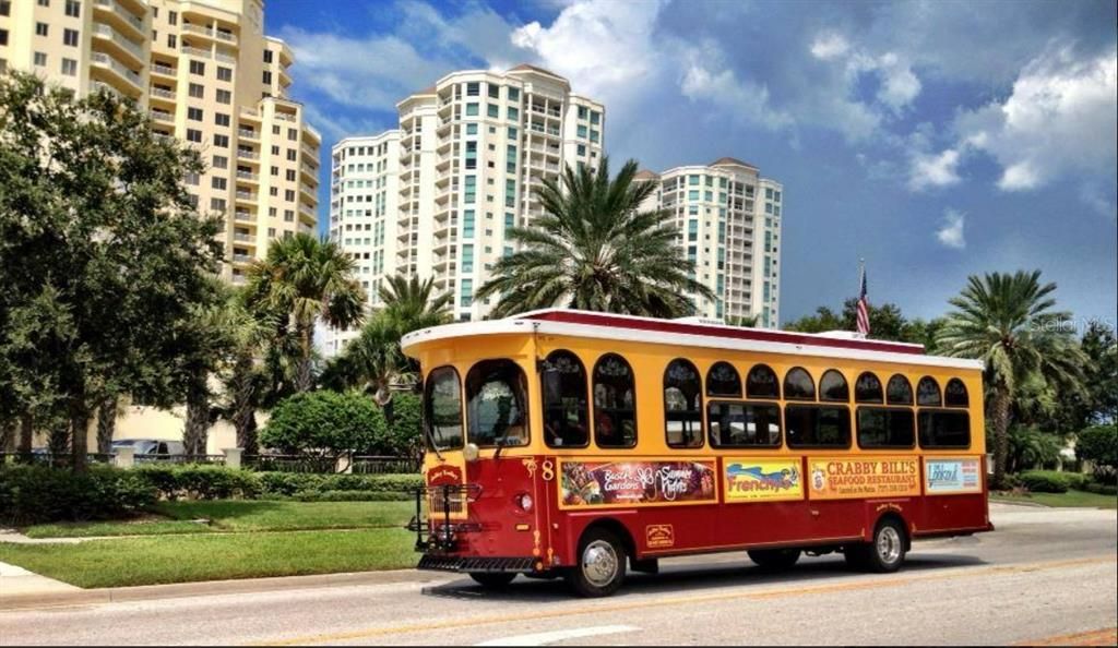 For Sale: $947,500 (2 beds, 2 baths, 1265 Square Feet)