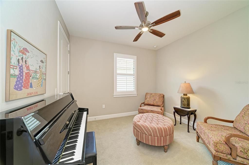 For Sale: $787,500 (3 beds, 3 baths, 2488 Square Feet)