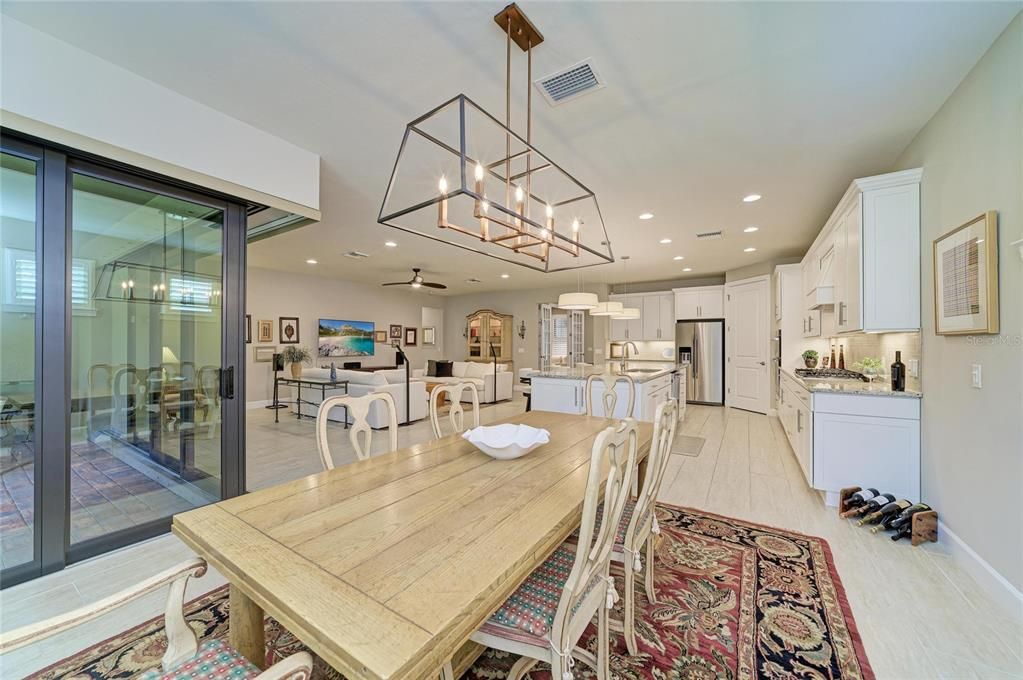 For Sale: $787,500 (3 beds, 3 baths, 2488 Square Feet)