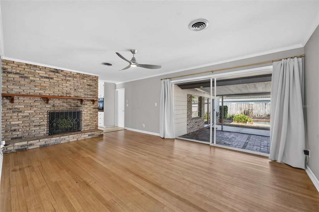 For Rent: $3,650 (3 beds, 2 baths, 2183 Square Feet)