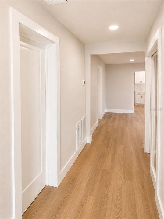 For Sale: $279,900 (3 beds, 1 baths, 1026 Square Feet)