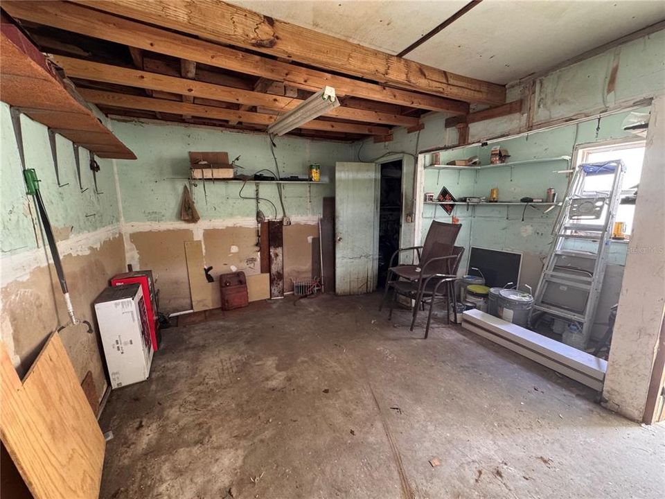 For Sale: $279,900 (3 beds, 1 baths, 1026 Square Feet)