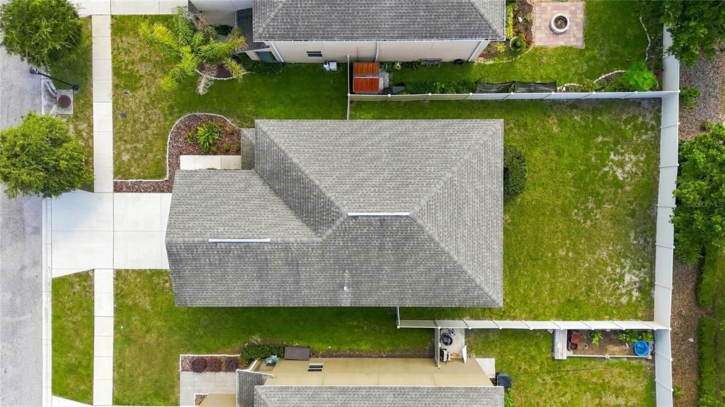 En Venta: $340,000 (4 camas, 2 baños, 2436 Pies cuadrados)