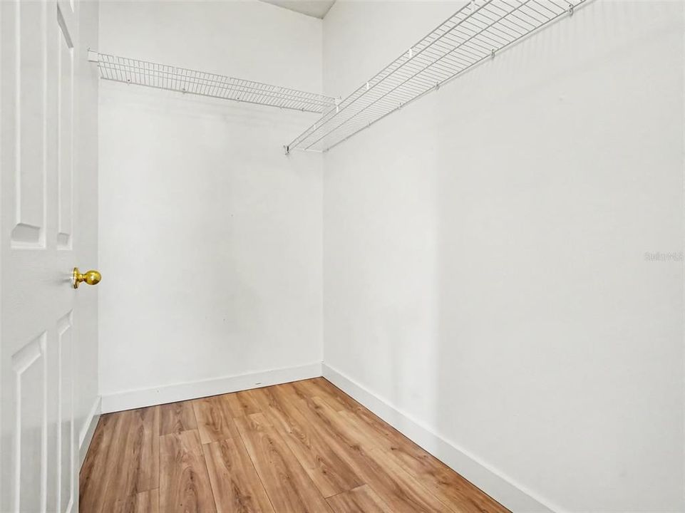 На продажу: $429,000 (4 спален, 2 ванн, 2032 Квадратных фут)
