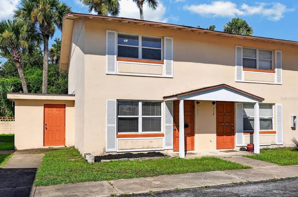 For Sale: $117,000 (2 beds, 1 baths, 480 Square Feet)