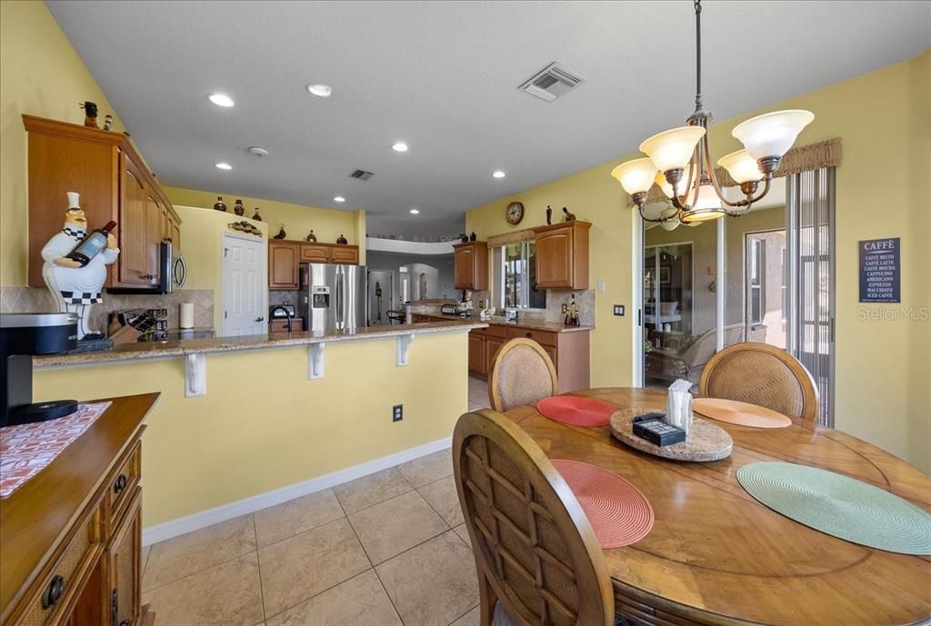 For Sale: $295,000 (3 beds, 2 baths, 2285 Square Feet)