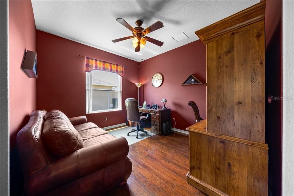 For Sale: $295,000 (3 beds, 2 baths, 2285 Square Feet)