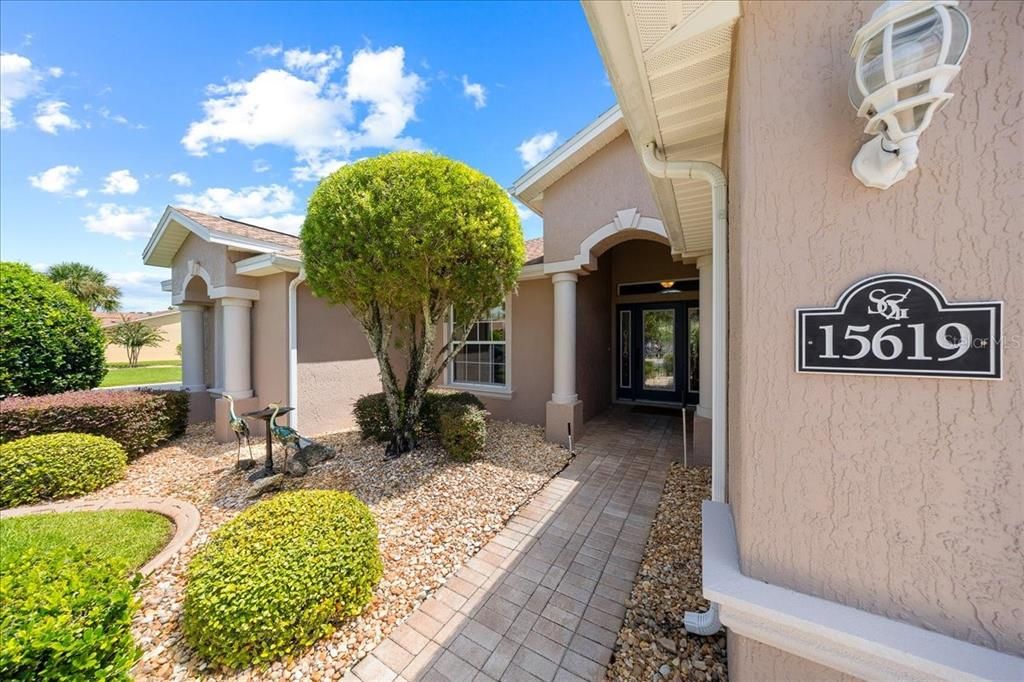 For Sale: $295,000 (3 beds, 2 baths, 2285 Square Feet)