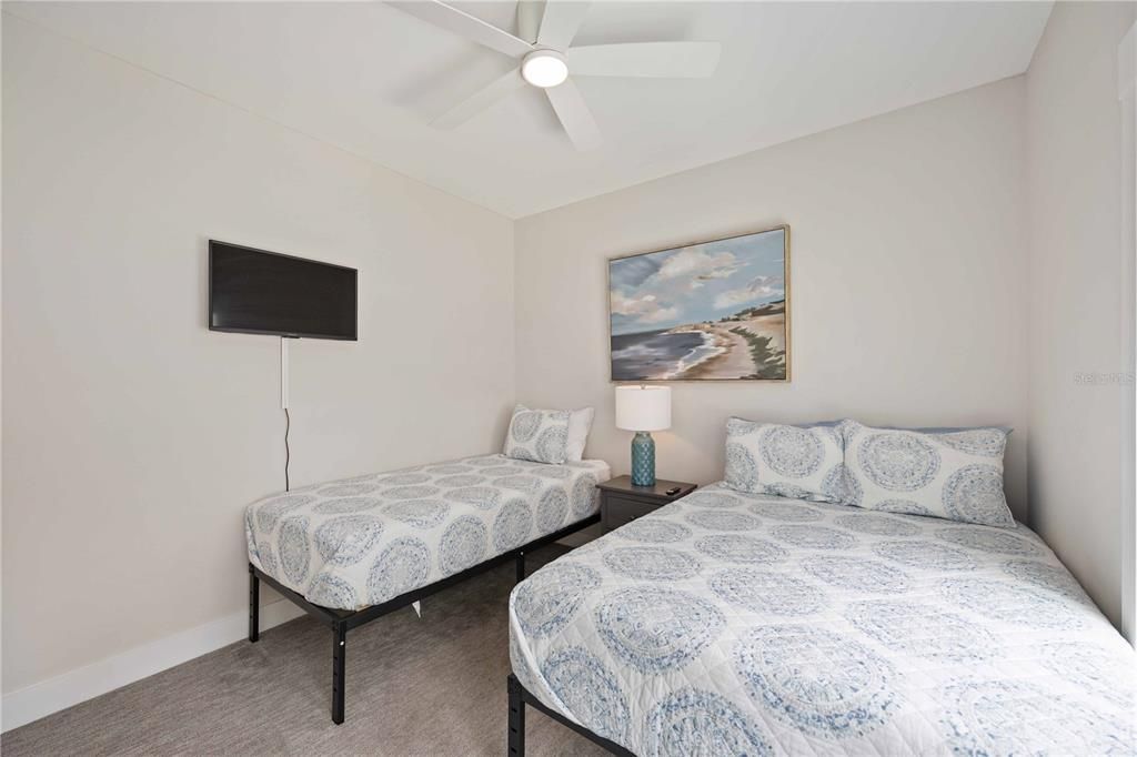 For Rent: $3,500 (3 beds, 2 baths, 1650 Square Feet)