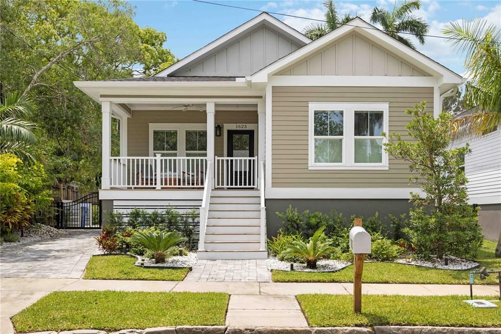 For Rent: $3,500 (3 beds, 2 baths, 1650 Square Feet)