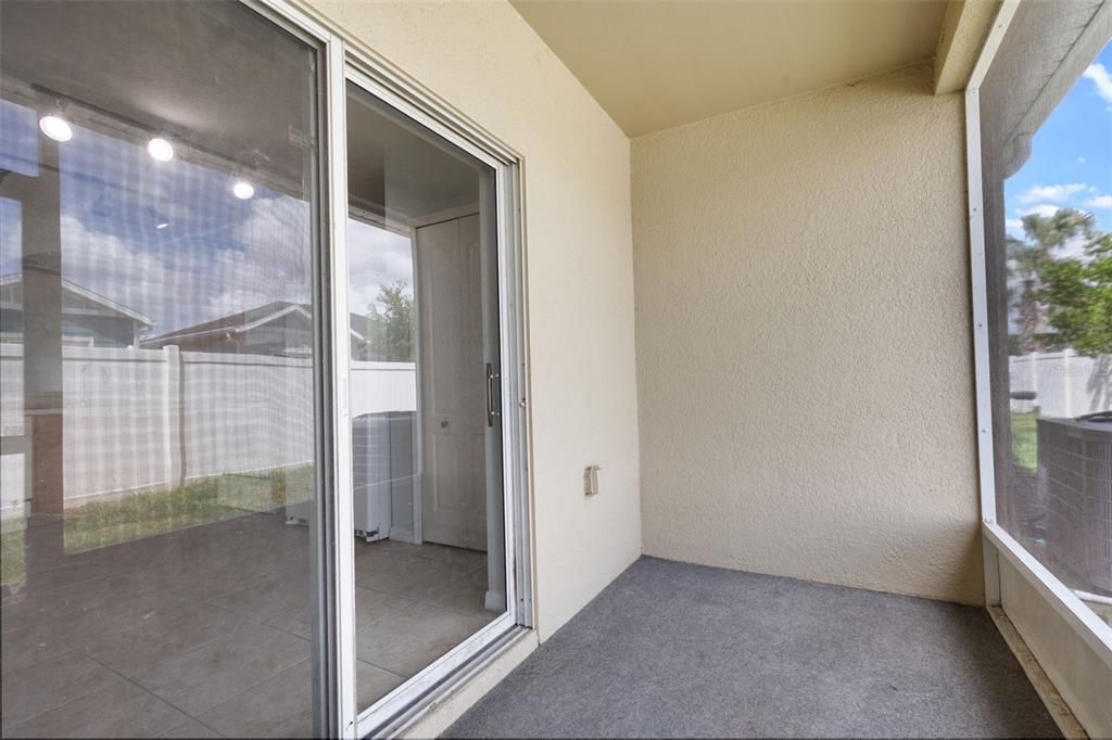 For Rent: $1,950 (2 beds, 2 baths, 1240 Square Feet)