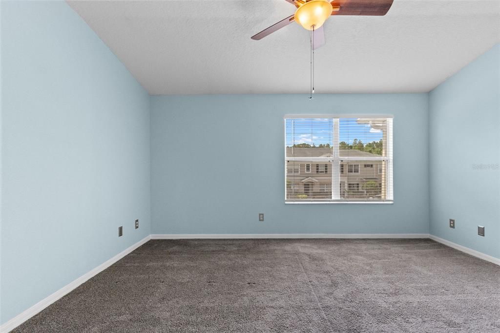 For Rent: $1,950 (2 beds, 2 baths, 1240 Square Feet)