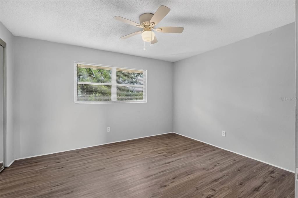 For Sale: $124,900 (2 beds, 1 baths, 960 Square Feet)